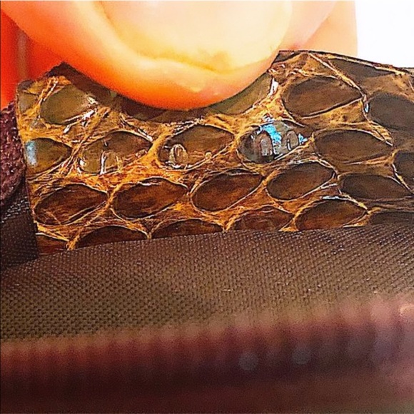 Authentic Gucci Tom Ford Rare Python Mini Vanity Case w/ Wrist Strap - Picture 12 of 12